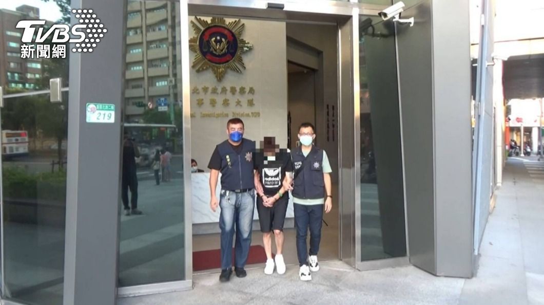 租屋淪毒品交易站 警上門攻堅毒販沙發擋門