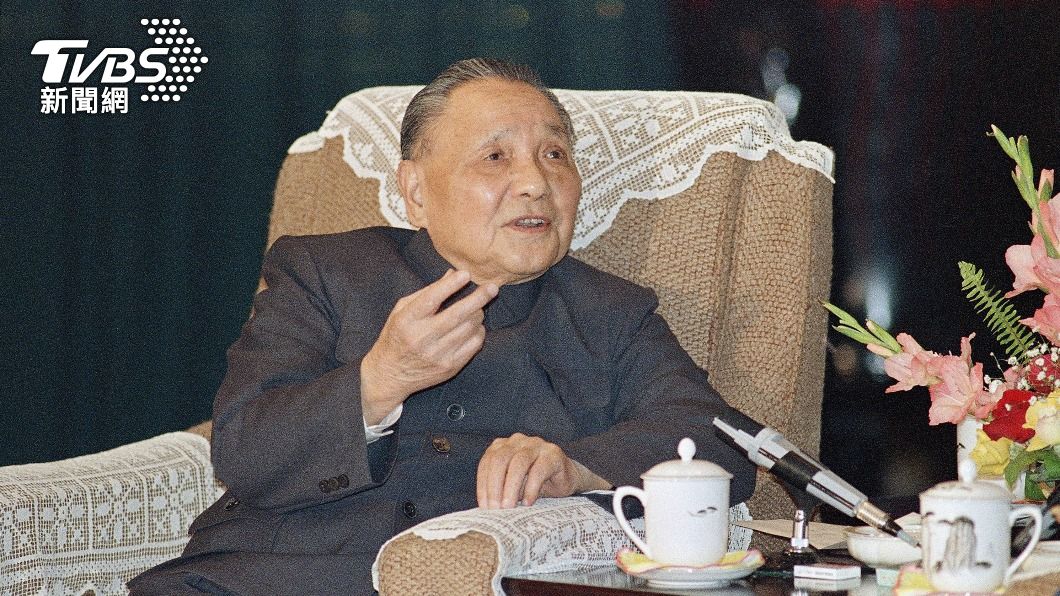 鄧小平曾制訂「禁止個人崇拜」的規定。(圖/達志影像美聯社)