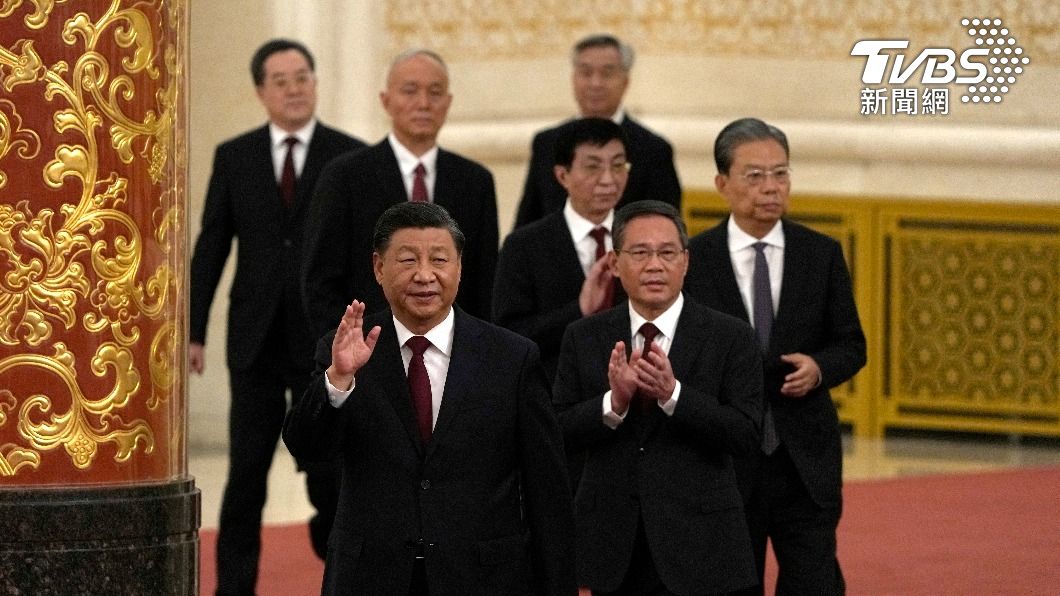 習近平三連任中共總書記！率李強、趙樂際等新屆政治局常委亮相