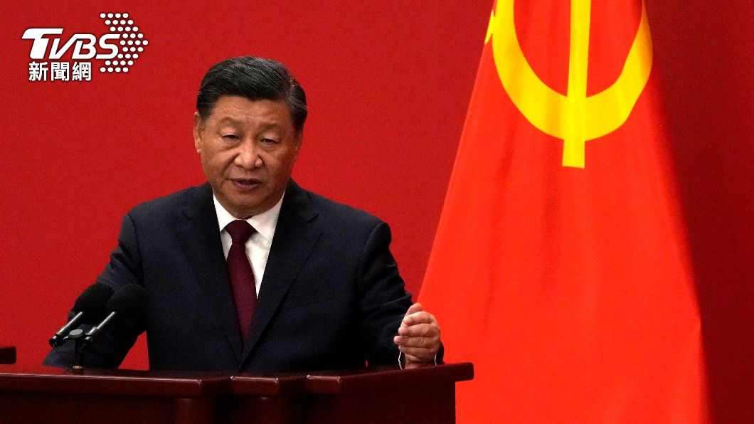 習近平在中外記者會上發表演說。(圖/達志影像美聯社)