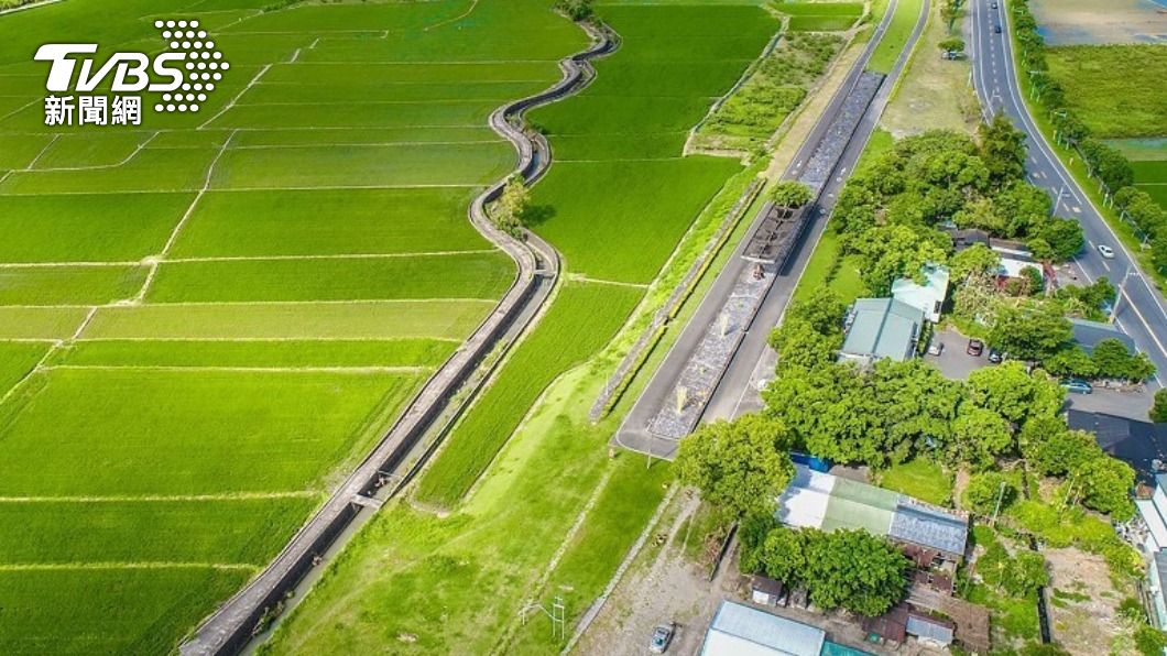 花東地區較空曠,開車時也較舒適。(圖/TVBS)