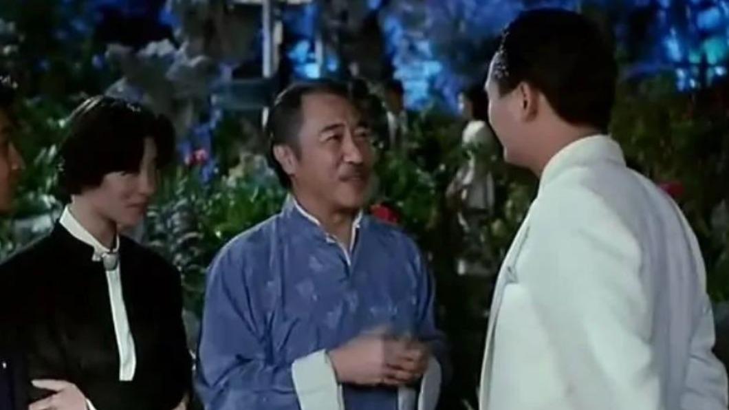 楊群（圖中）縱橫演藝圈超過半世紀，已是影壇長青樹。（圖／翻攝自百度百科）