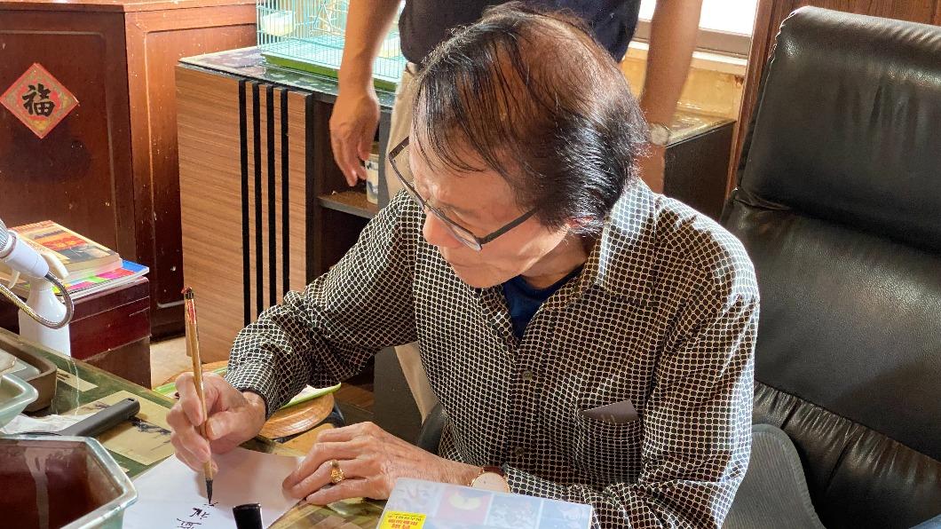 金馬獎得主「國寶級電影海報畫家」陳子福辭世 享耆壽97歲