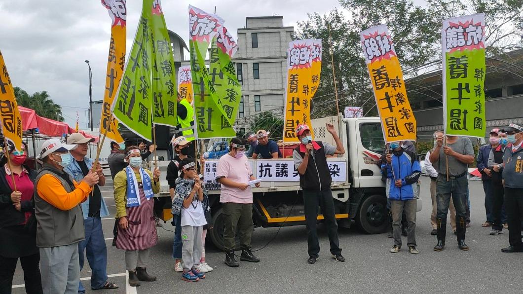 台灣光復節抗議養牛場 花蓮光復鄉民爭權利