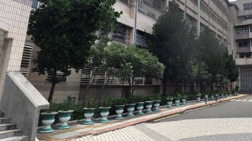 高中校園意外!前一天沒回家 14歲女學生自3樓墜地腳變形