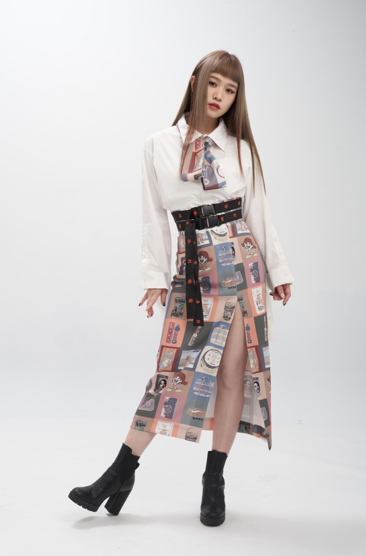 嚴正嵐留著一頭少女長髮,完全不像剛生完小孩的新手媽媽。(圖/海蝶音樂提供)