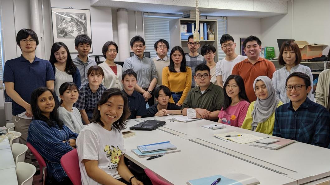 神戶大學醫學研究所的研究團隊。(圖/翻攝自神戶大學官網)