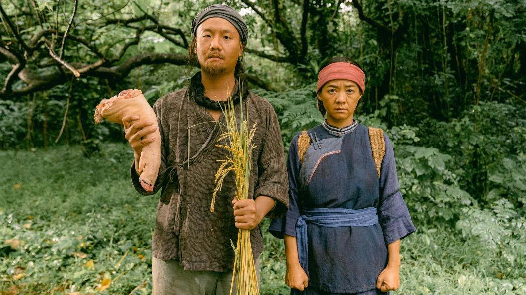 阿翰不只生吃過一次豬肉。(圖/翻攝自阿翰po影片)