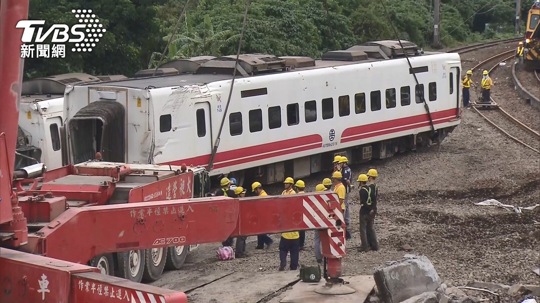 大逆轉!普悠瑪翻覆18人亡 司機遭判「賠償台鐵293萬」