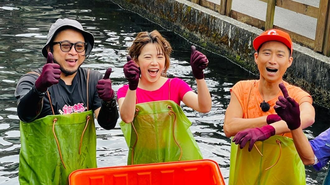 浩子(右)直呼畫面是「共度魚水之歡」。(圖/民視提供)