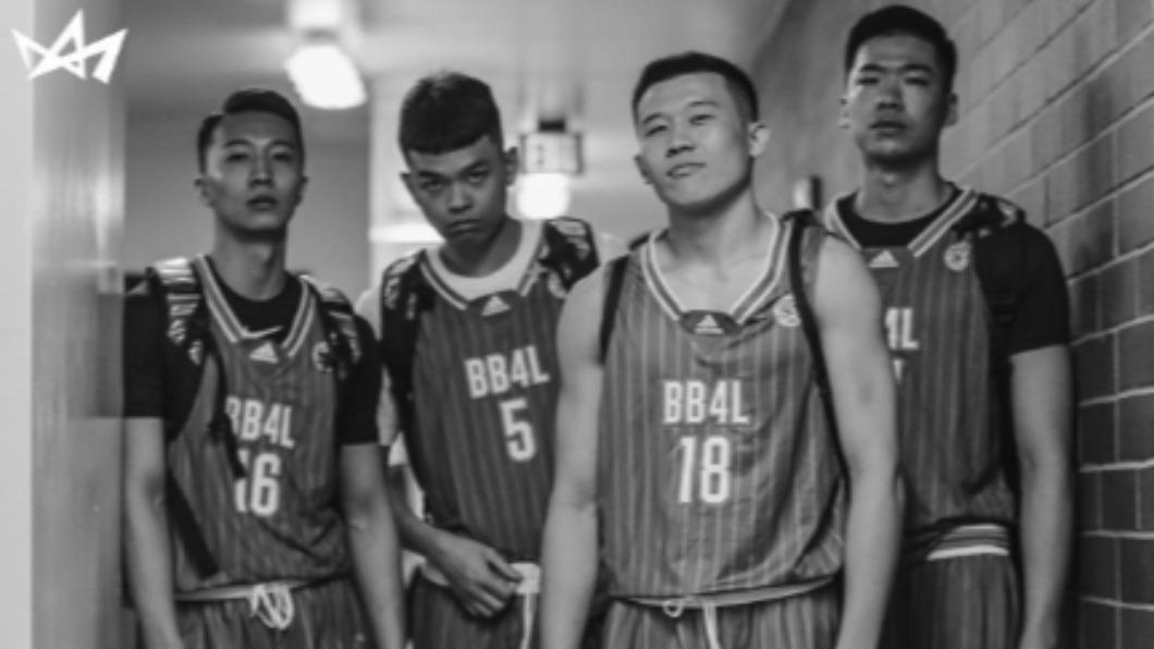 4名國王球員加入戴維斯(Baron Davis)球隊BB4L,在歷史悠久的「祖魯聯賽」上陣。(圖/翻攝自IG newtaipeikings)