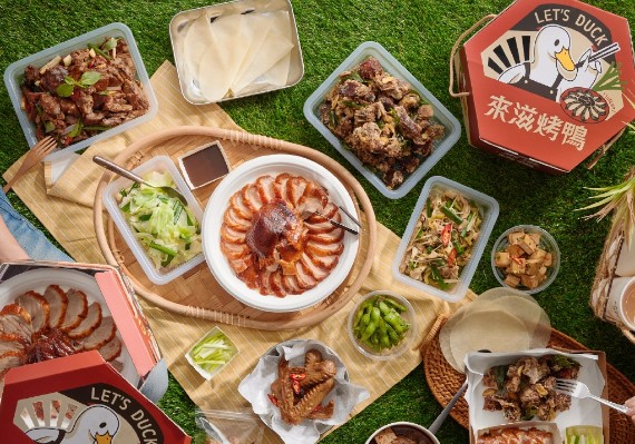 來滋烤鴨料理多樣。(圖/翻攝自來滋烤鴨臉書)