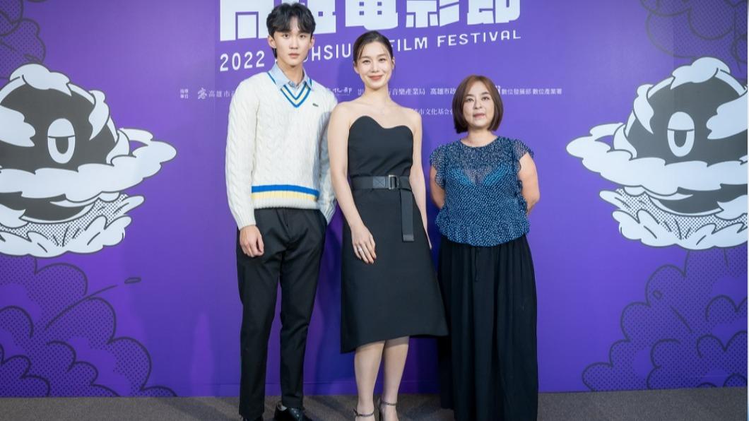 演員葉廷麒（左）、許乃涵與導演李怡芳。（圖／高雄電影節提供）