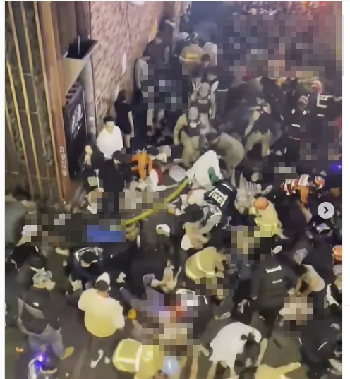 救護人員對傷者施以CPR。（圖／翻攝IG）