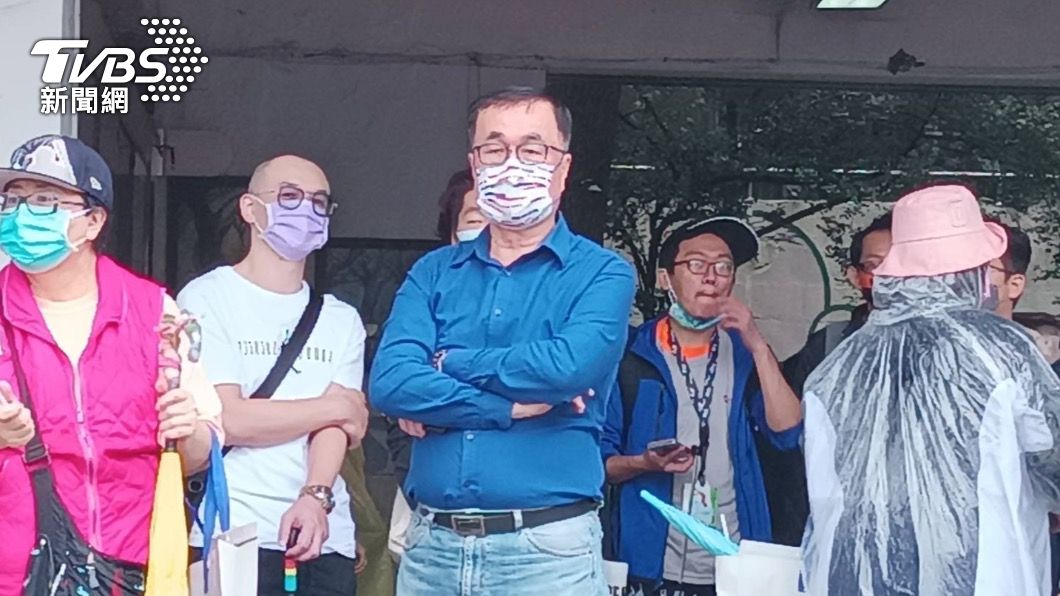 蔣萬安辦萬人造勢 台下驚見「韓家軍」大將悄悄現身