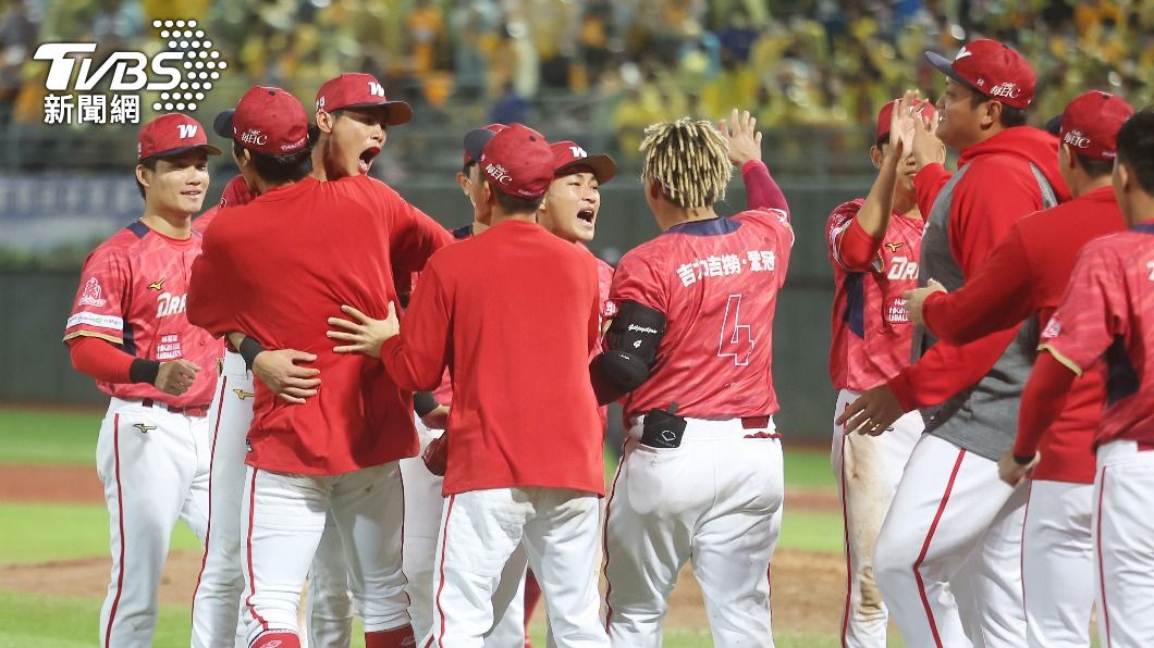 季後挑戰賽第3戰 龍盼扳平戰局、兄弟要搶第3勝