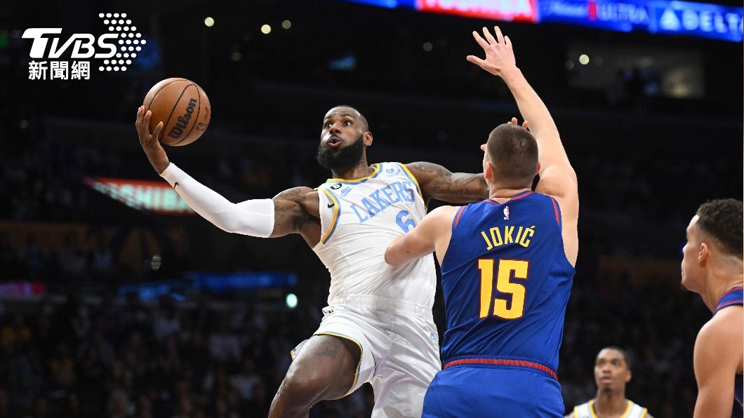 詹姆斯聯手戴維斯砸碎金塊 NBA湖人終迎開季首勝