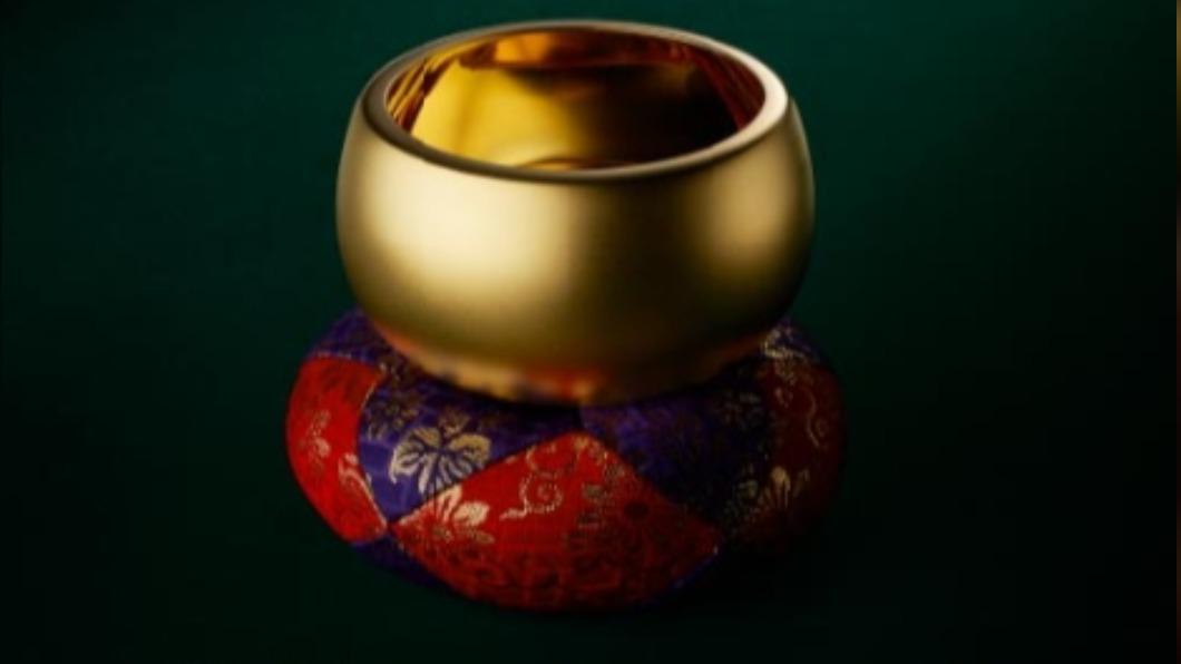 貴氣兔子黃金神佛閃亮亮! 札幌大黃金展秀千樣金雕作品