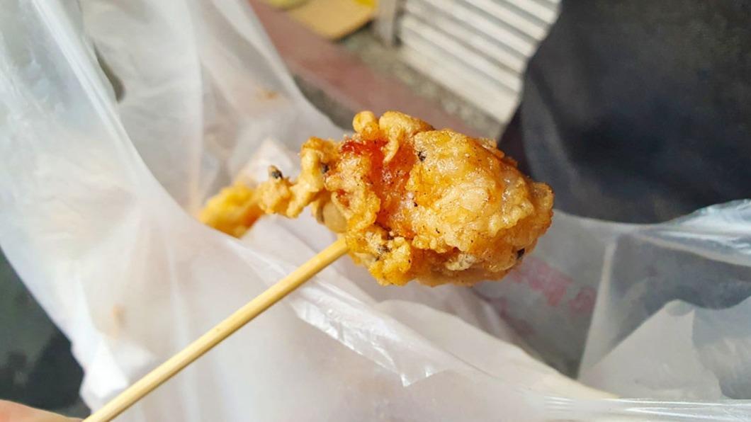 外酥內嫩又爆汁，吃得到芝麻的香氣。（圖／菓子の幸福週記提供）