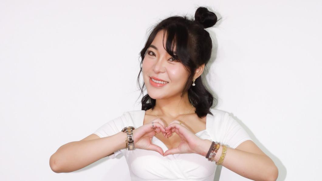 媽媽在她6歲輕生！女星慘遭霸凌　生病膨起來「像泡福馬林」