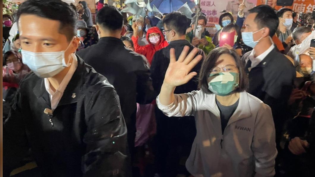 挺阿中前進深藍鐵票區! 蔡英文:目標過53.5%