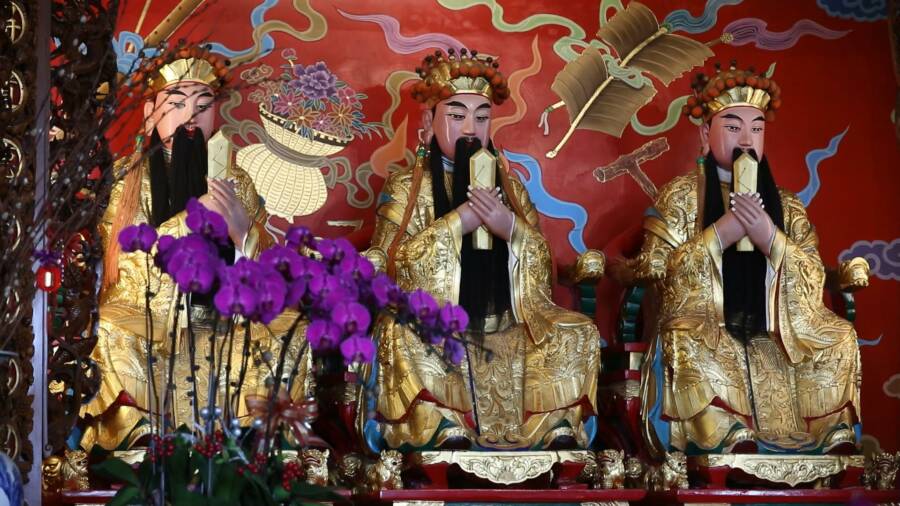 三官大帝又稱「三元大帝」、「三界公」，是道教神格中僅次於玉皇大帝的神明。（圖／引新聞）