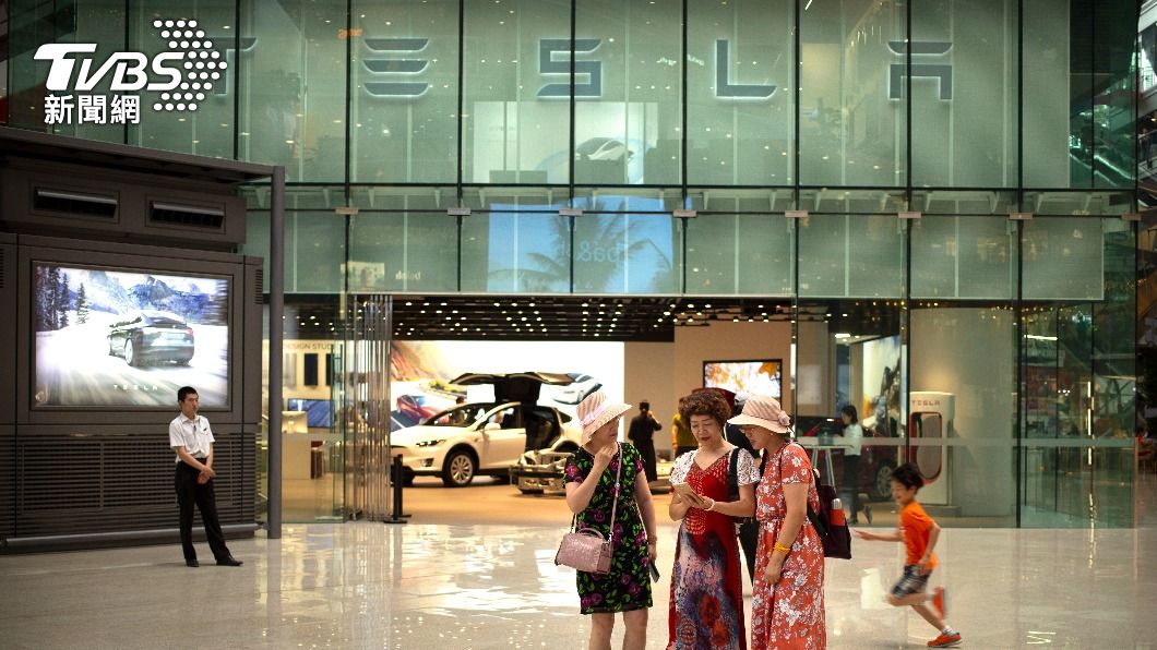 特斯拉首間中國展示中心悄熄燈 商場證實:不續約