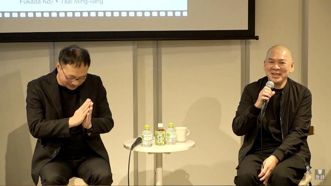 蔡明亮(右)大讚深田晃司讓他更有動力,深田謙虛致意。(圖/海鵬提供)