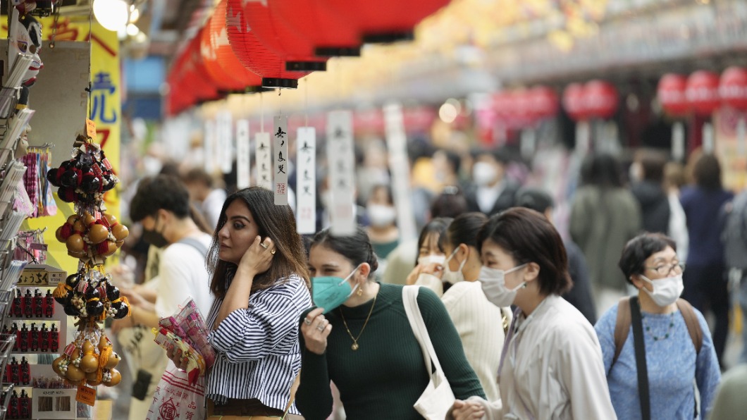 邊境開放.日圓重貶 海外客回歸日本爆買