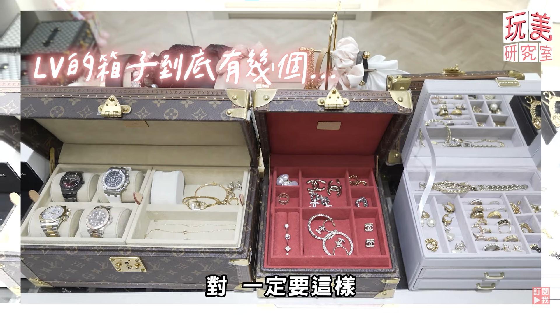 一字排開滿滿精品。(圖/翻攝自女人我最大YouTube)
