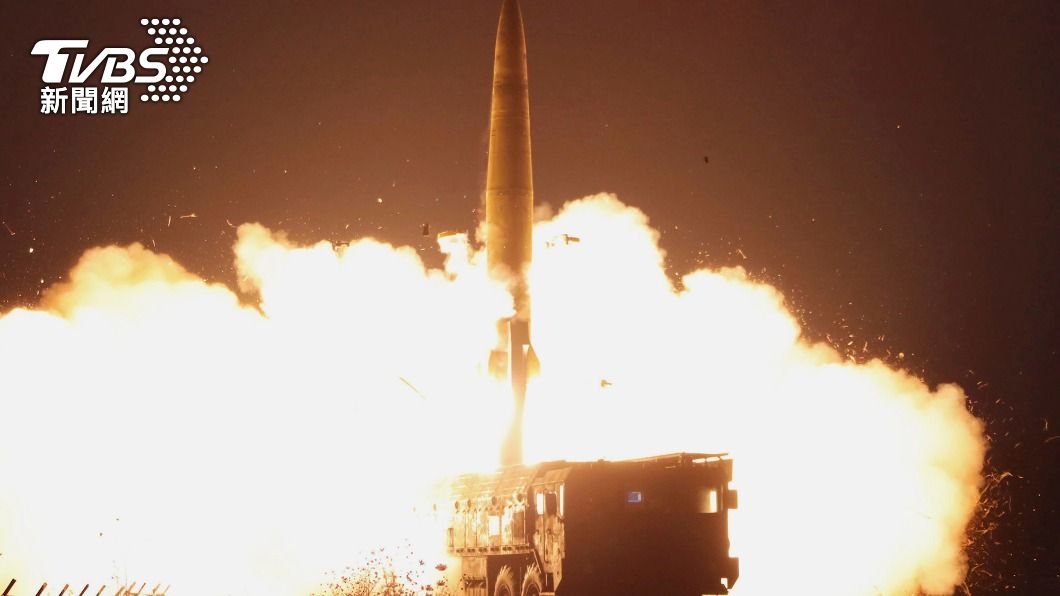 北韓2日向外海發射25枚飛彈，今（3）日又向朝鮮半島東岸發射3枚彈道飛彈。（圖／達志影像美聯社）