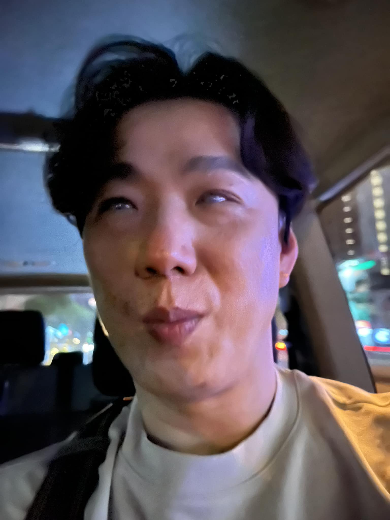 蕭煌奇露出真面目! (圖/翻攝自蕭煌奇臉書)
