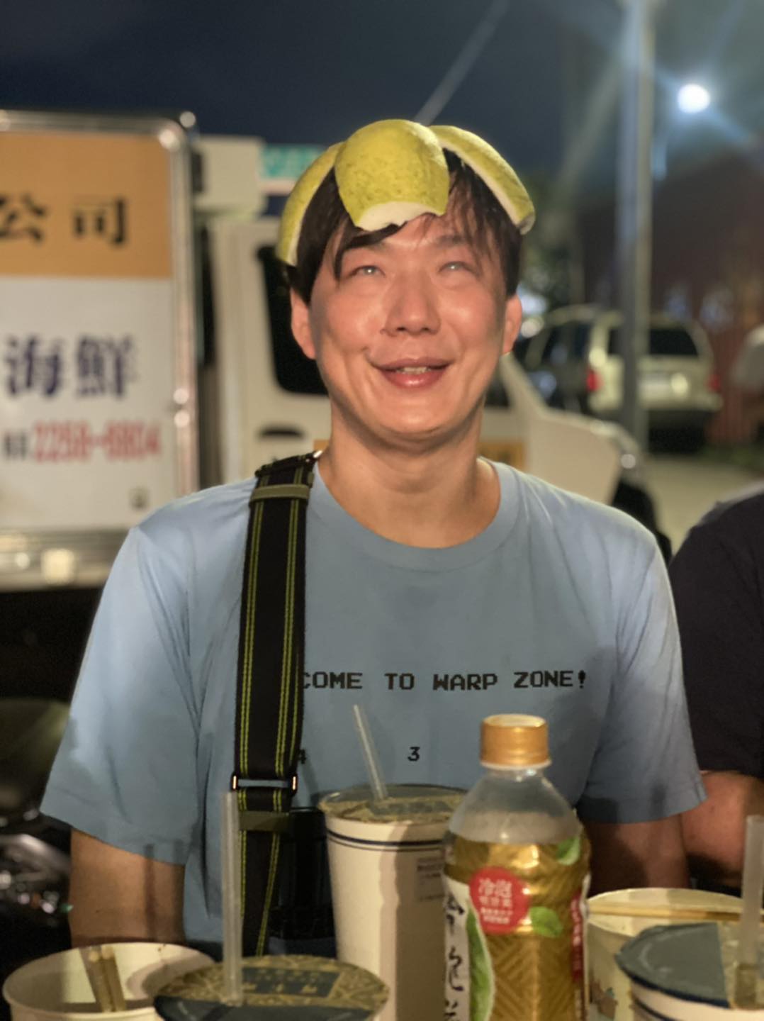 蕭煌奇戴上柚子帽相當俏皮。(圖/翻攝自蕭煌奇臉書)