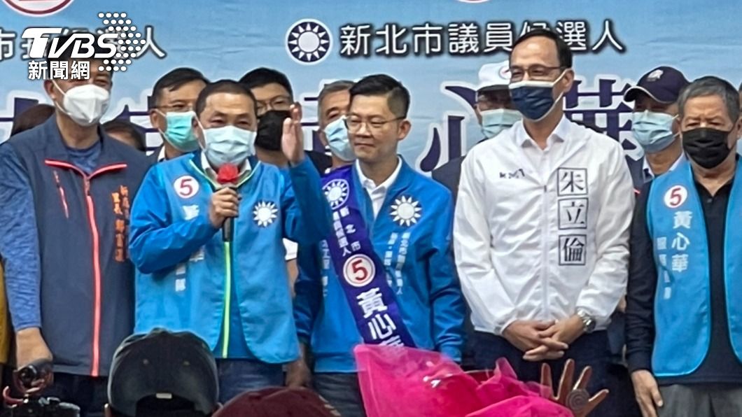 新北市長侯友宜、前高雄市長韓國瑜同場輔選又錯開。(圖/TVBS)