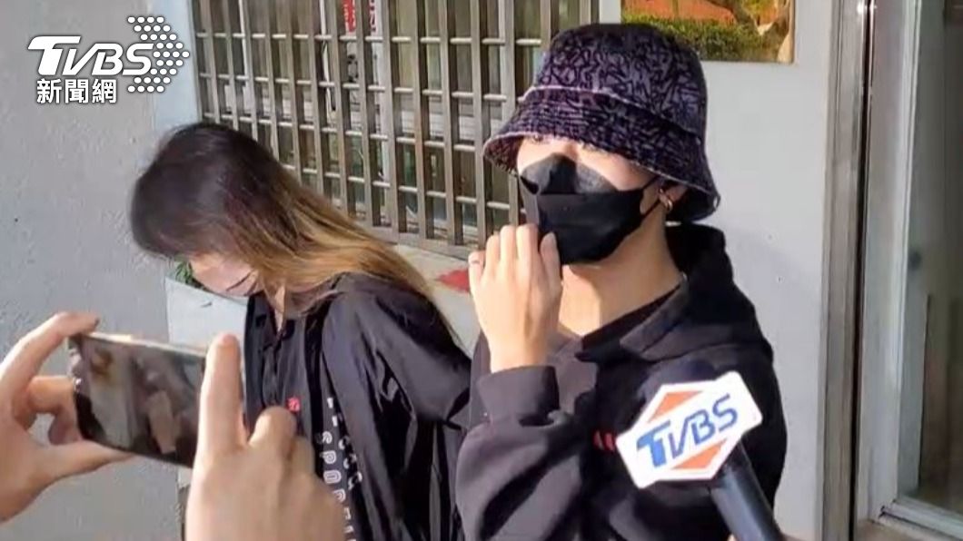 《原子少年》小孩捲性侵首現身!待警局2小時 筆錄後留這句