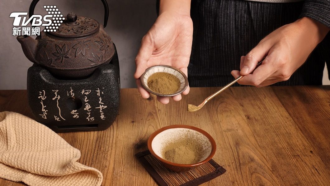 迷客夏還推出兩款醇厚焙茶風味拿鐵。(圖/迷客夏提供)