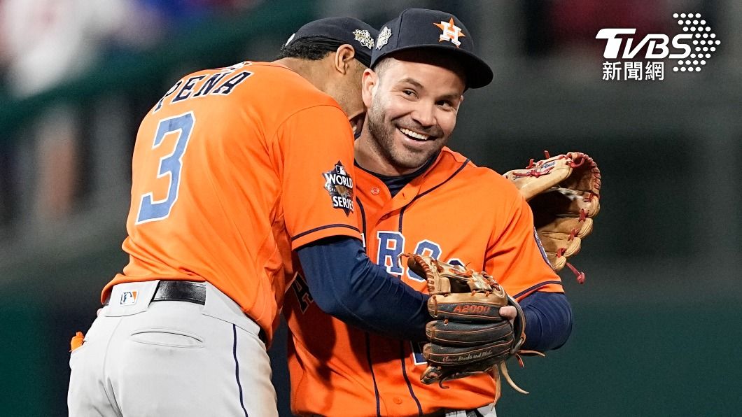法官新人年就到巔峰,結果MVP卻被Jose Altuve(右)搶走。(圖/達志影像美聯社)