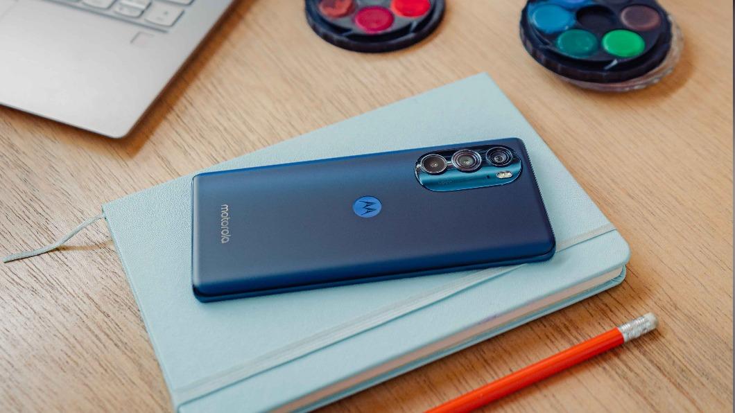 搶攻雙11／Motorola旗艦「買一送一」　入門機送藍牙耳機