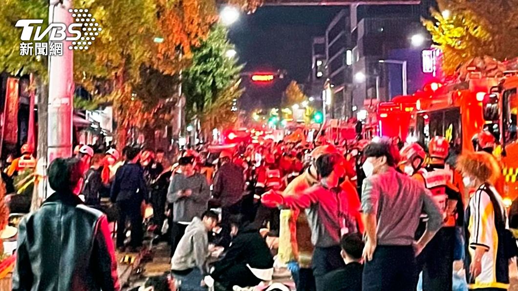 梨泰院於10月29日發生嚴重踩踏意外。(圖/達志影像美聯社)