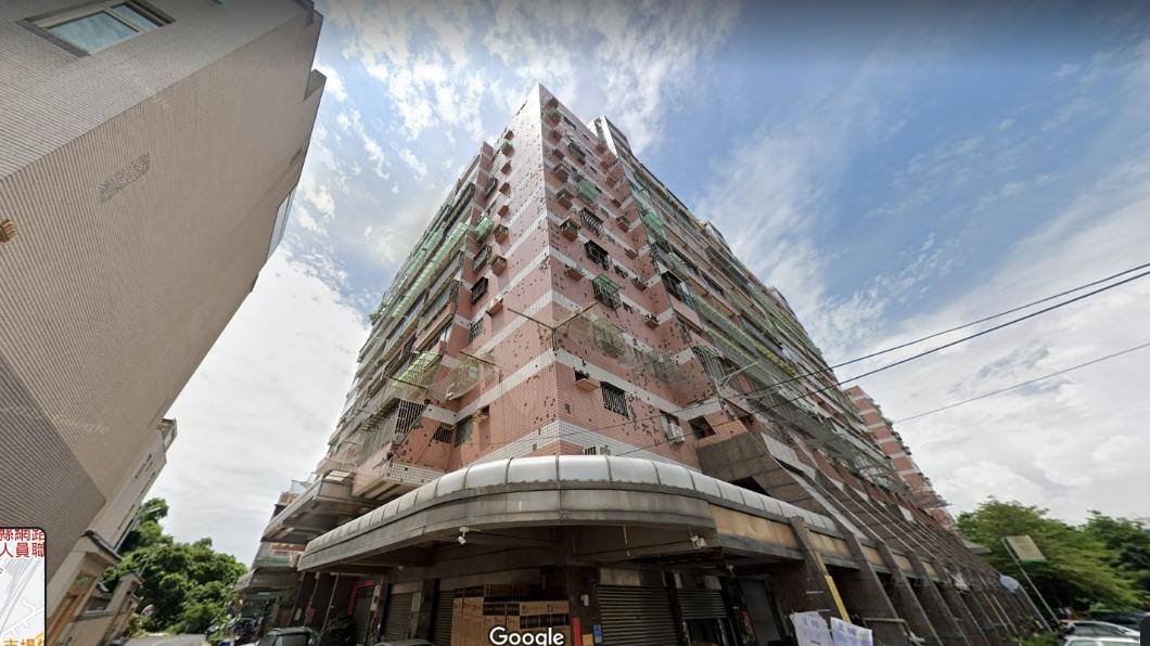 兩側都有防墜網。(圖/翻攝自GOOGLE街景)