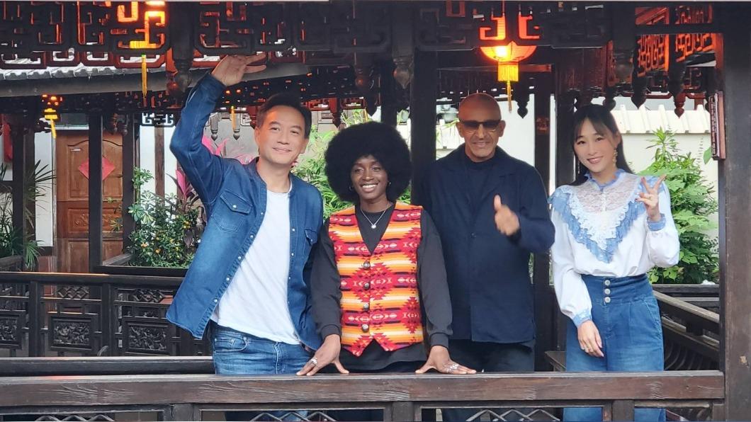 張翰、非裔法籍演員妮娜美羅、國際導演席沙克及吳可熙合作新片《芳香嶺La Colline Parfumée》。(圖/文策院提供)
