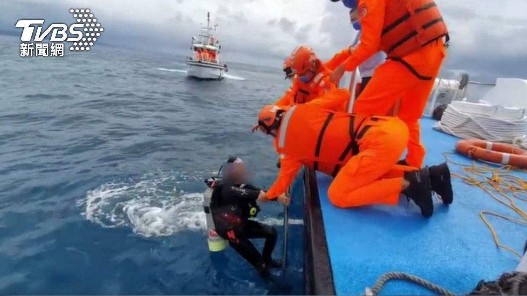 颳8級陣風!落山風季海象差 恆春潛水客驚魂漂流