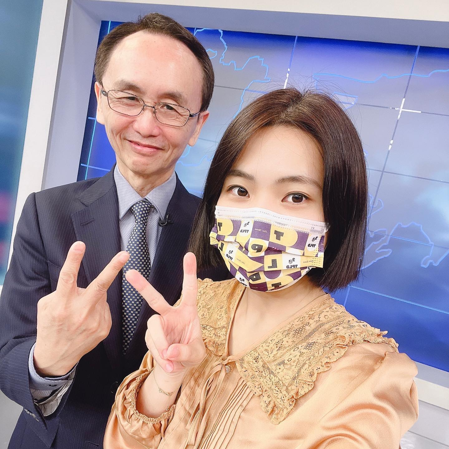 徐巧芯說,自己成了繼民進黨一直聲稱是抹黑但是卻不願意提告的吳子嘉(左)後第二人。(圖/翻攝自徐巧芯臉書)