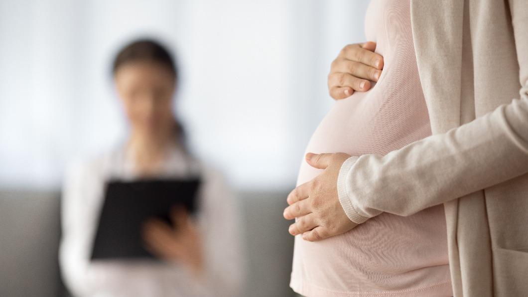 婆婆在媳婦剛生完第2胎,就要求她之後還得生。 (示意圖,非當事人/shutterstock達志影像)