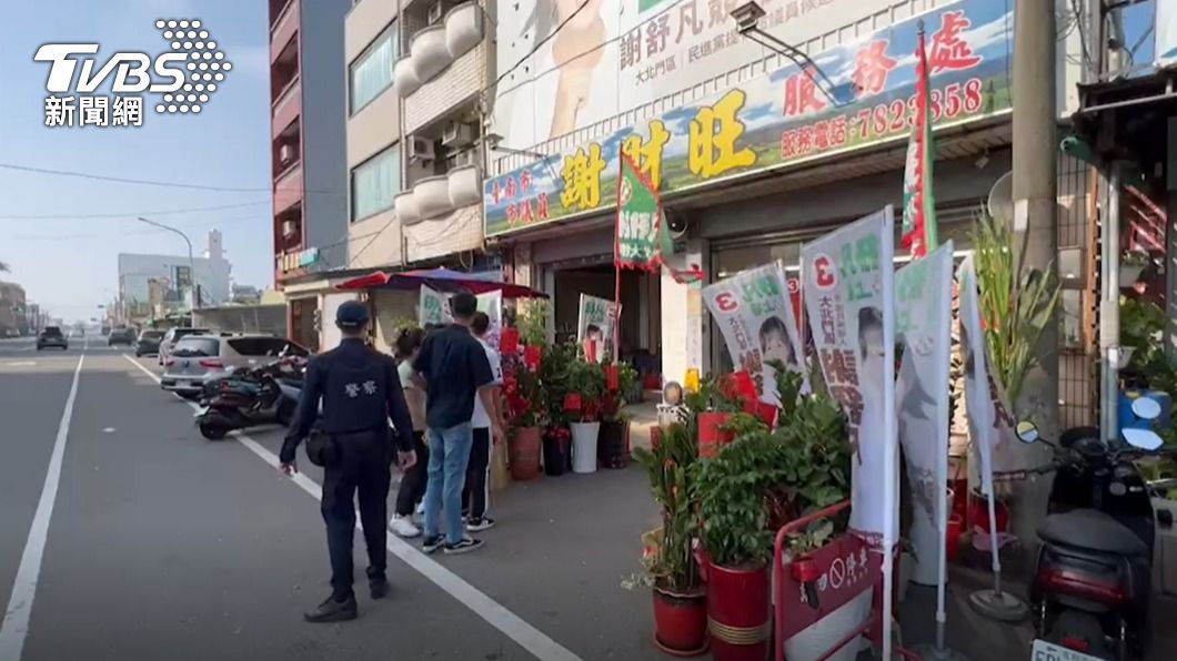 台南市議員競總遭開槍　滿地彈殼、鐵門變蜂窩