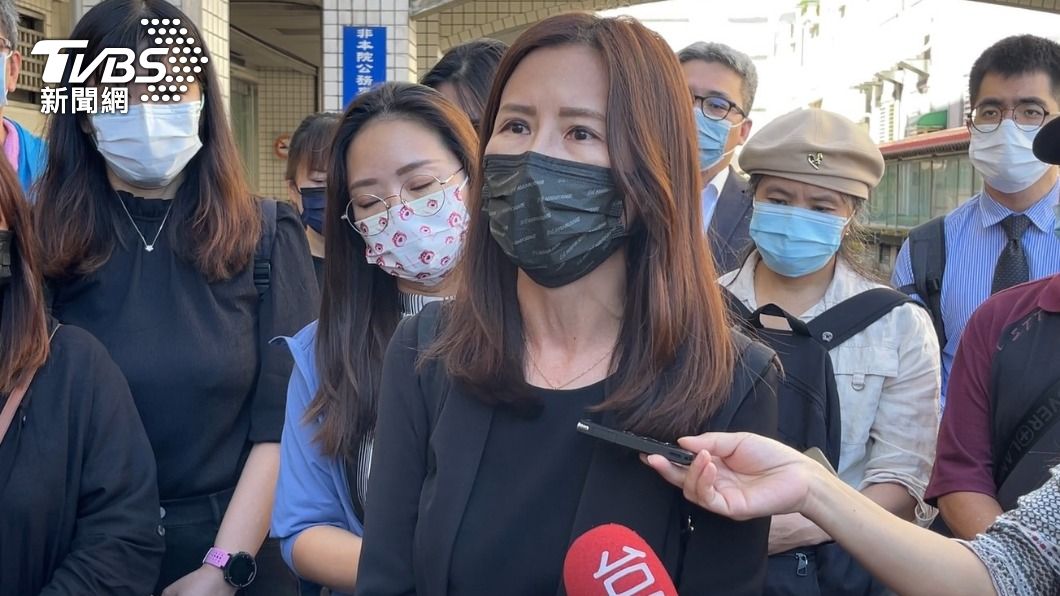 罹難者家屬代表律師陳孟秀。(圖/TVBS)