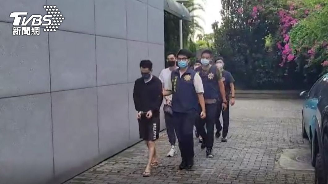 李姓金主以及其他成員也被警方逮捕送辦。（圖／TVBS）