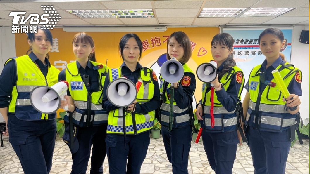 防新北耶誕城踩踏意外!百警維安還有超靚「DJ警察」