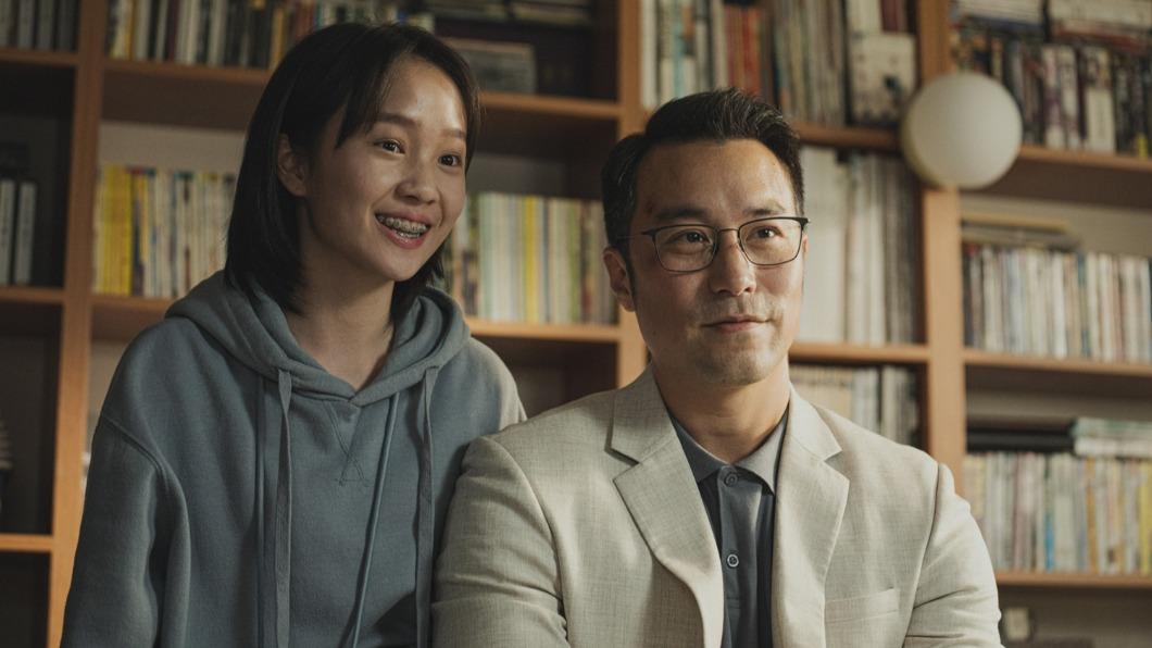張孝全和方郁婷扮父女拍出好感情。（圖／威視提供）