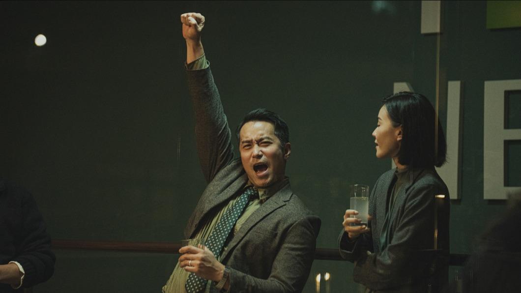 張孝全挑戰演出名嘴角色，票房勇破千萬。（圖／威視提供）